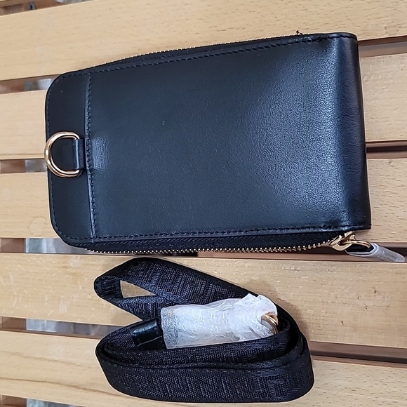 🎁 Versace Calfskin La Medusa Zip Around Lanyard Pouch - Picture 13 of 13